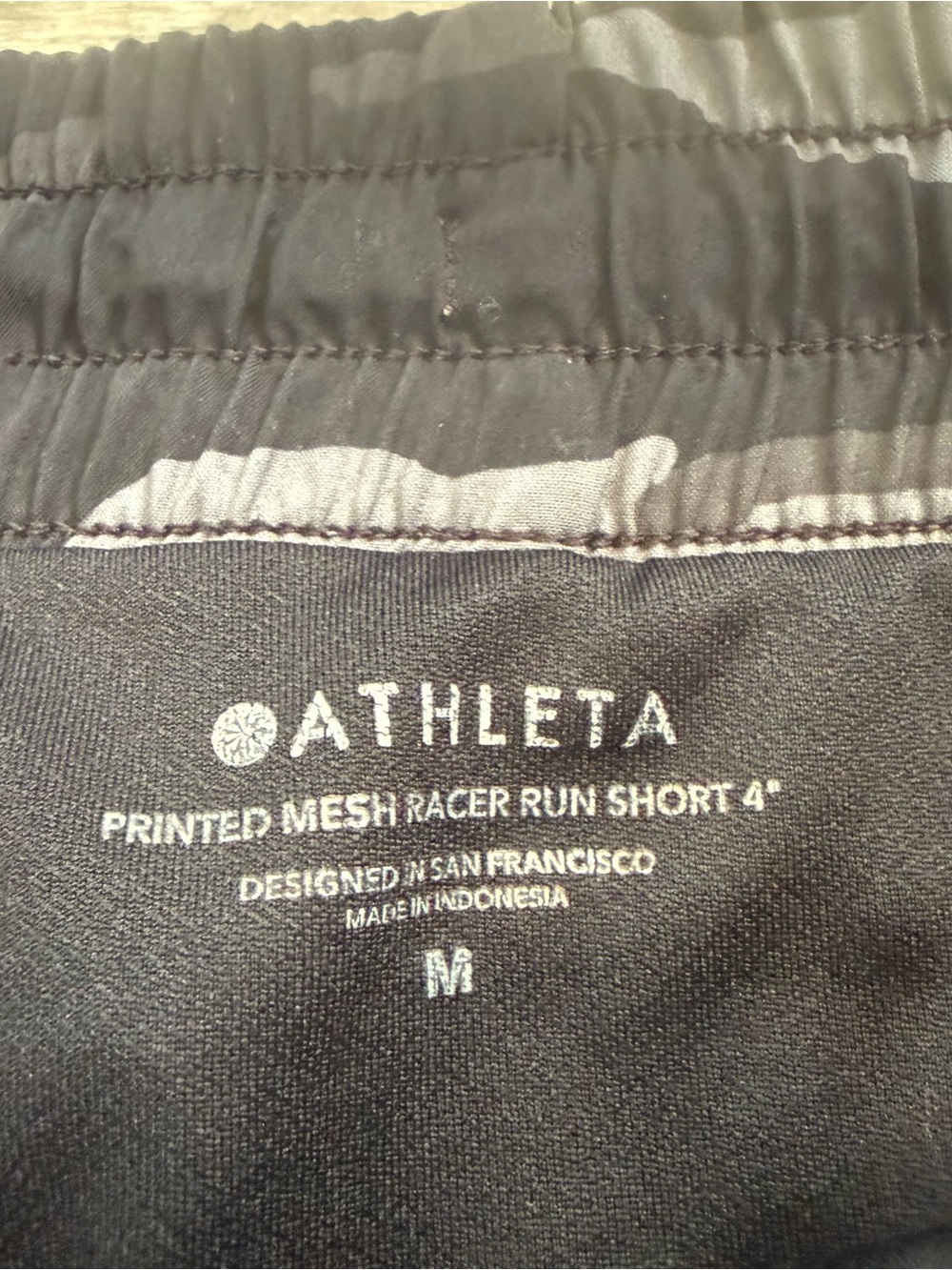 Athleta‎ Shorts - Printed Mesh Racer Run Short 4" - Picture 4 of 8